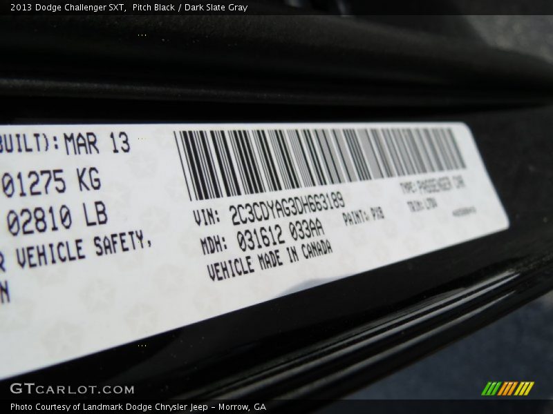 Pitch Black / Dark Slate Gray 2013 Dodge Challenger SXT