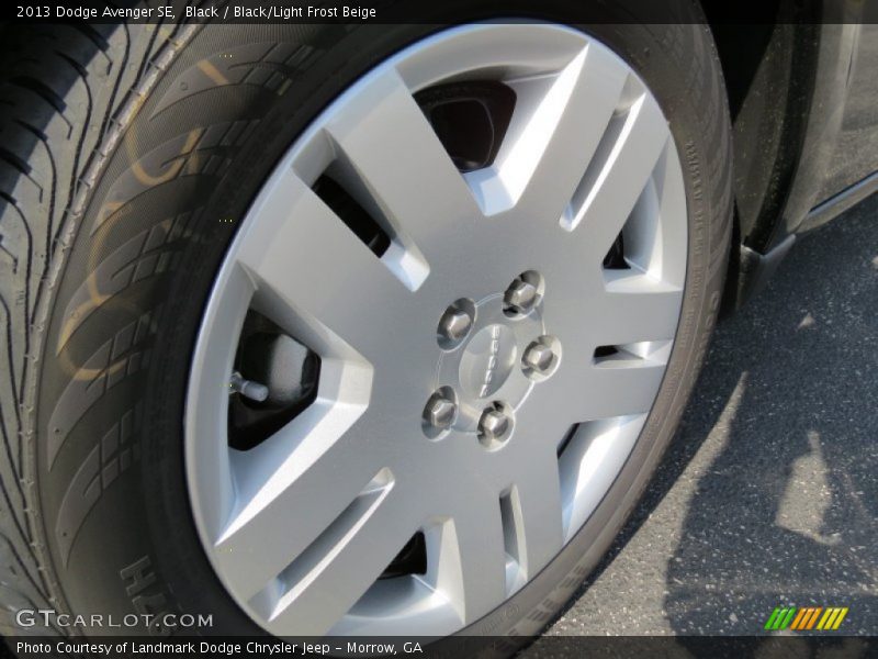 Black / Black/Light Frost Beige 2013 Dodge Avenger SE