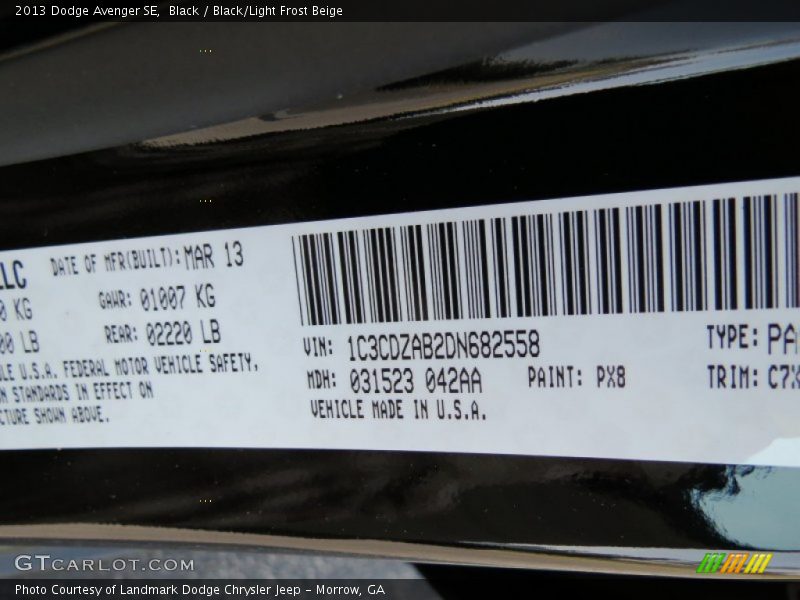 Black / Black/Light Frost Beige 2013 Dodge Avenger SE