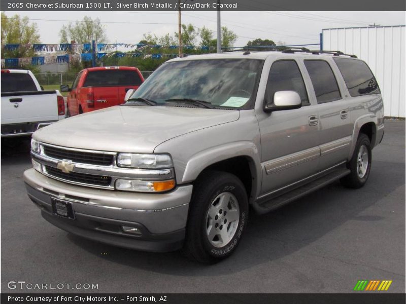 Silver Birch Metallic / Gray/Dark Charcoal 2005 Chevrolet Suburban 1500 LT