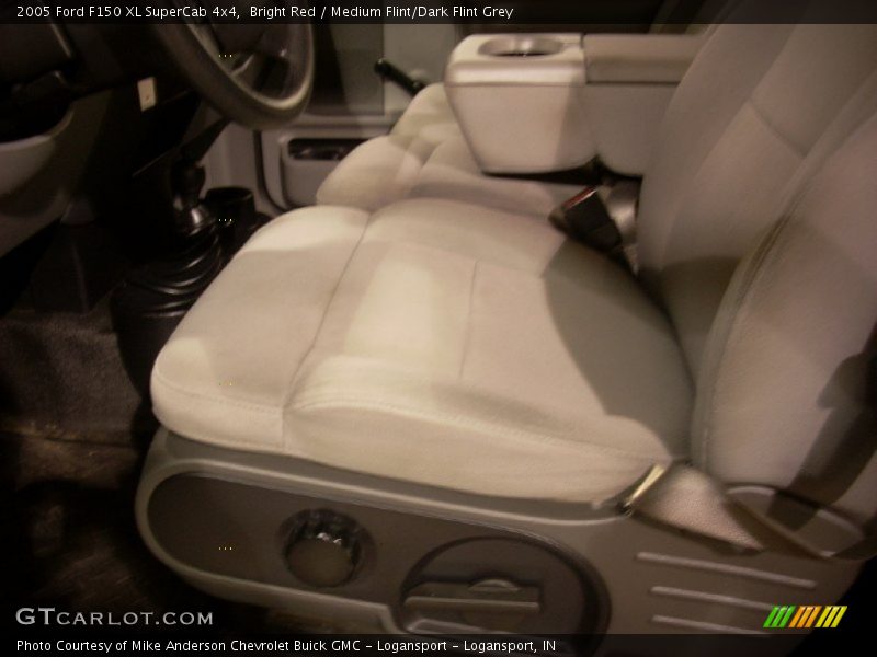 Bright Red / Medium Flint/Dark Flint Grey 2005 Ford F150 XL SuperCab 4x4