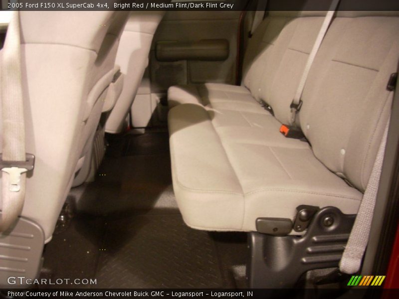 Bright Red / Medium Flint/Dark Flint Grey 2005 Ford F150 XL SuperCab 4x4