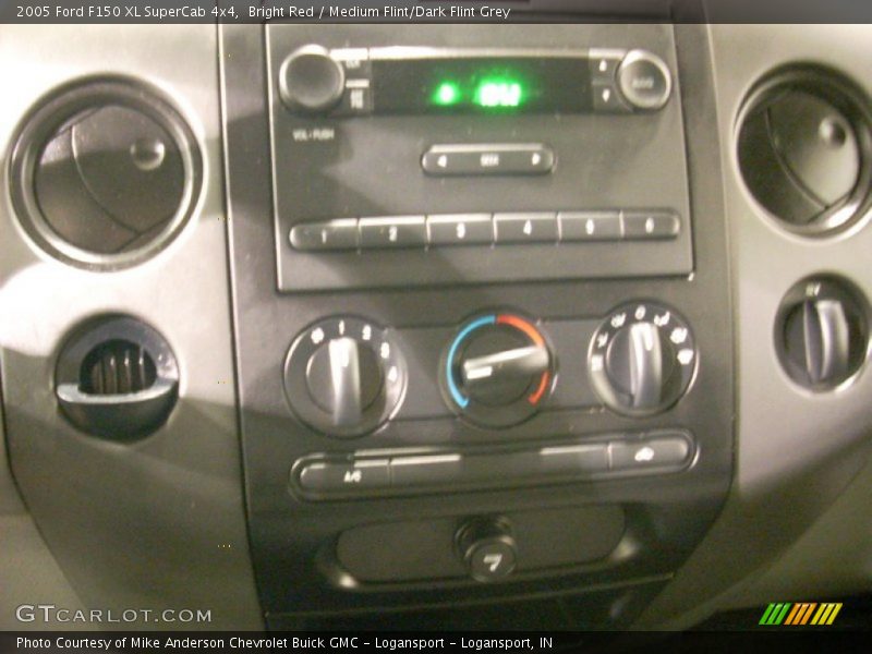 Bright Red / Medium Flint/Dark Flint Grey 2005 Ford F150 XL SuperCab 4x4
