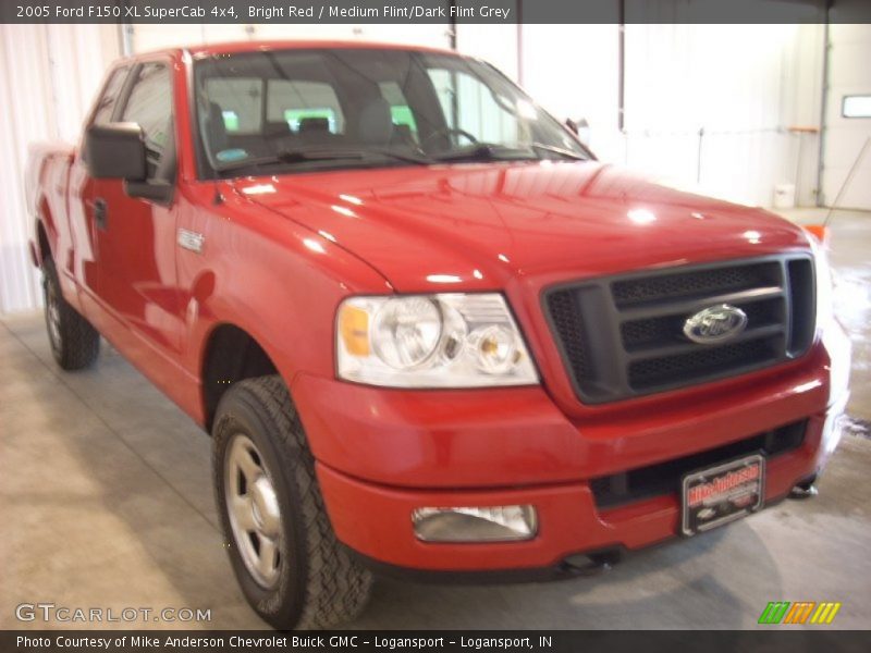 Bright Red / Medium Flint/Dark Flint Grey 2005 Ford F150 XL SuperCab 4x4