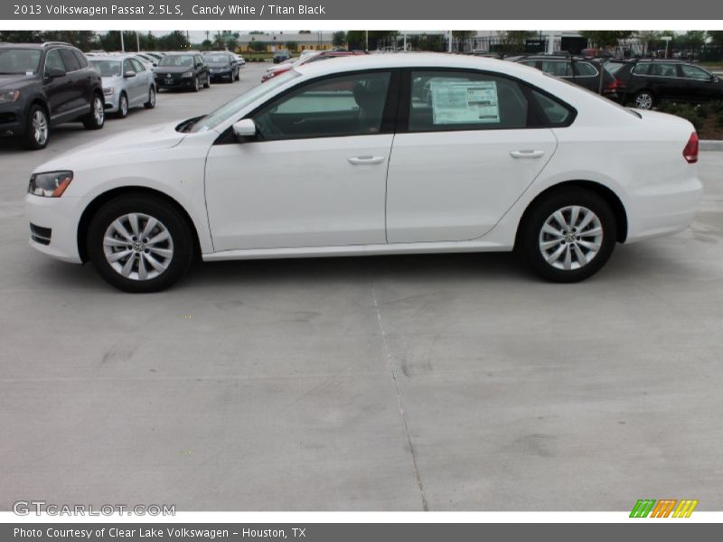 Candy White / Titan Black 2013 Volkswagen Passat 2.5L S