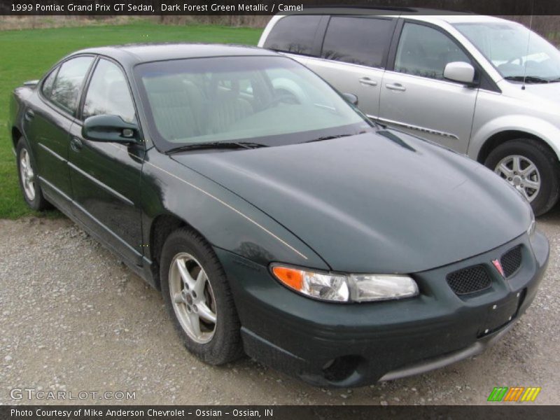 Front 3/4 View of 1999 Grand Prix GT Sedan