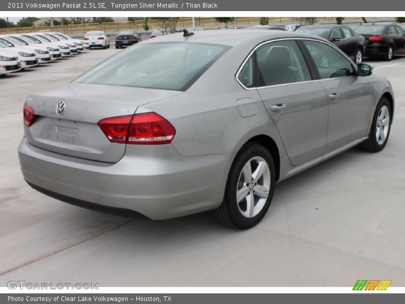 Tungsten Silver Metallic / Titan Black 2013 Volkswagen Passat 2.5L SE