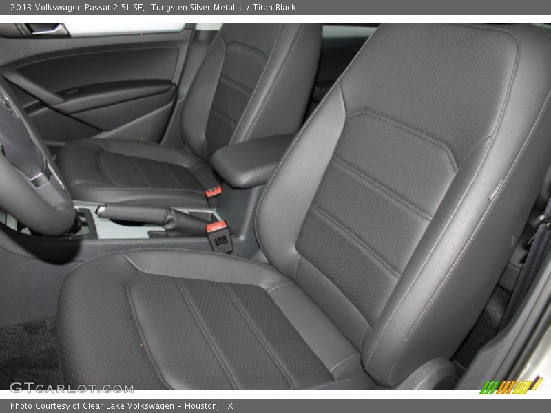 Tungsten Silver Metallic / Titan Black 2013 Volkswagen Passat 2.5L SE