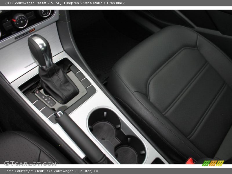 Tungsten Silver Metallic / Titan Black 2013 Volkswagen Passat 2.5L SE
