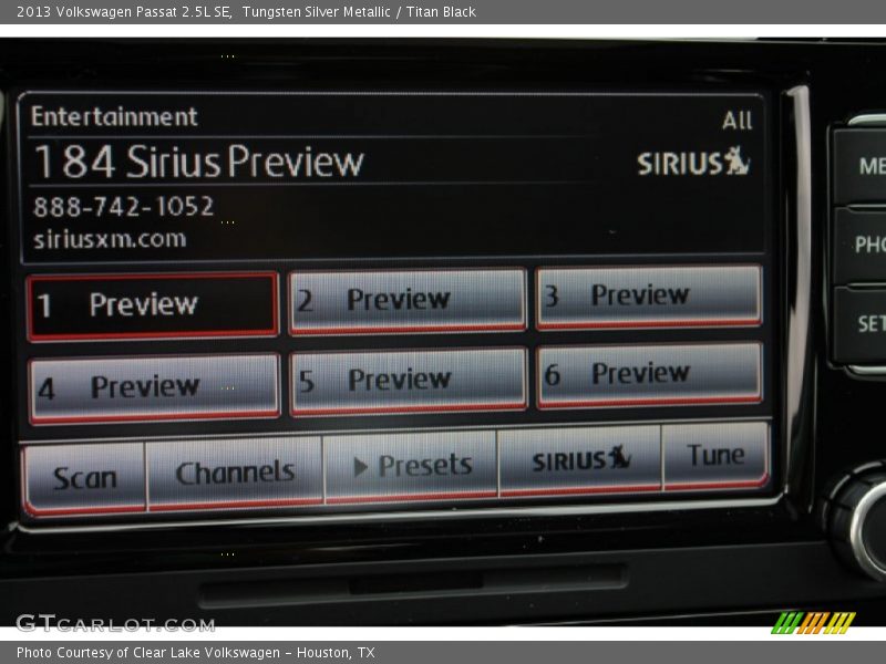 Tungsten Silver Metallic / Titan Black 2013 Volkswagen Passat 2.5L SE