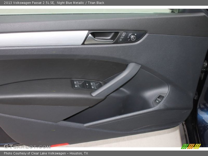 Night Blue Metallic / Titan Black 2013 Volkswagen Passat 2.5L SE