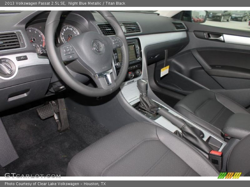 Night Blue Metallic / Titan Black 2013 Volkswagen Passat 2.5L SE