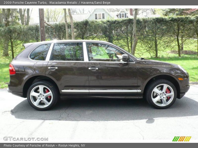 Macadamia Metallic / Havanna/Sand Beige 2009 Porsche Cayenne Turbo