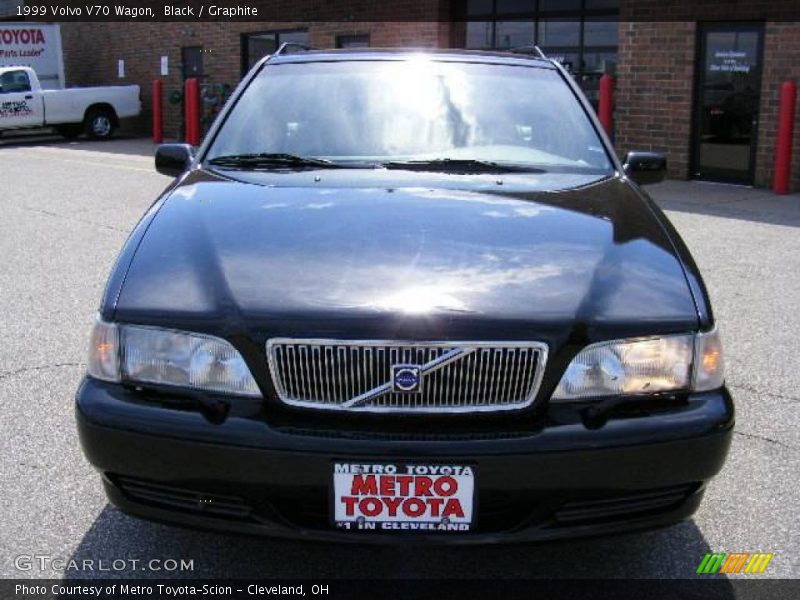 Black / Graphite 1999 Volvo V70 Wagon