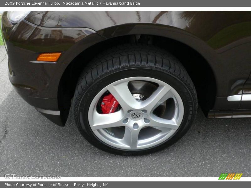 Macadamia Metallic / Havanna/Sand Beige 2009 Porsche Cayenne Turbo