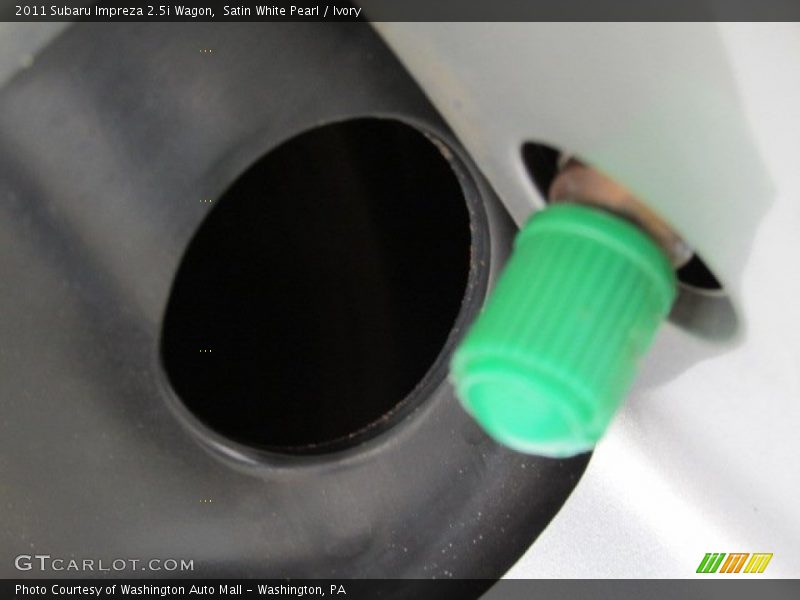Satin White Pearl / Ivory 2011 Subaru Impreza 2.5i Wagon