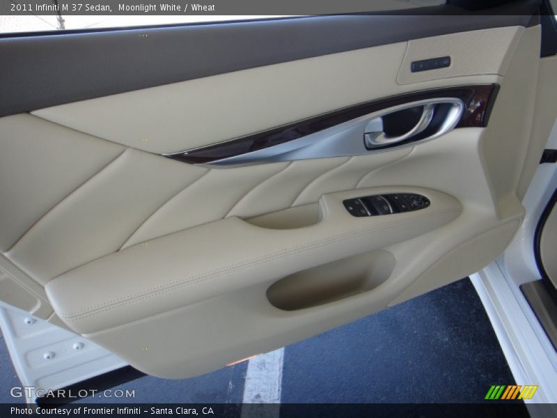 Moonlight White / Wheat 2011 Infiniti M 37 Sedan