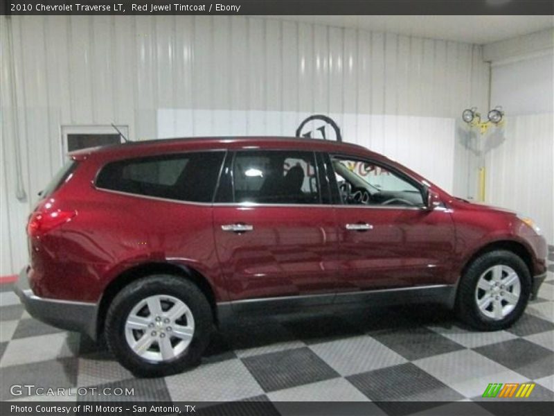 Red Jewel Tintcoat / Ebony 2010 Chevrolet Traverse LT