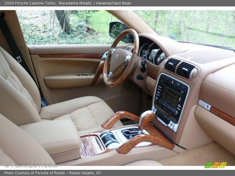 Macadamia Metallic / Havanna/Sand Beige 2009 Porsche Cayenne Turbo