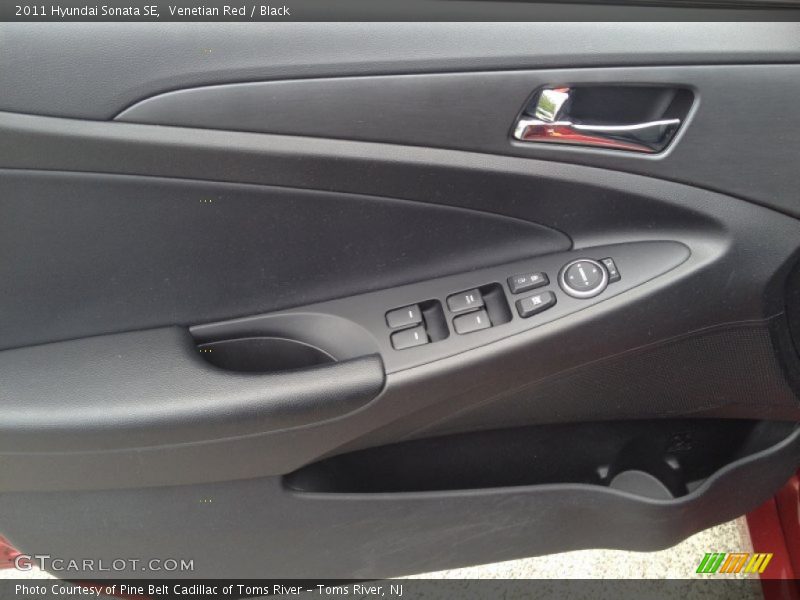 Venetian Red / Black 2011 Hyundai Sonata SE