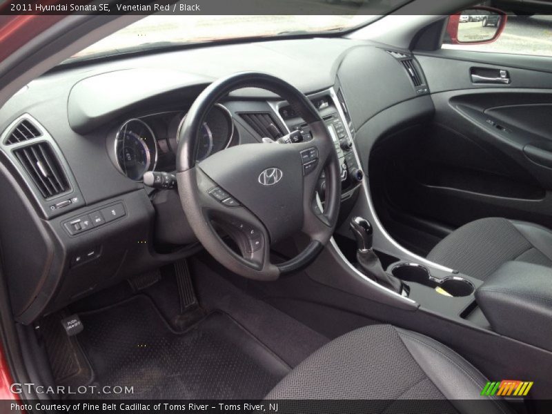 Venetian Red / Black 2011 Hyundai Sonata SE