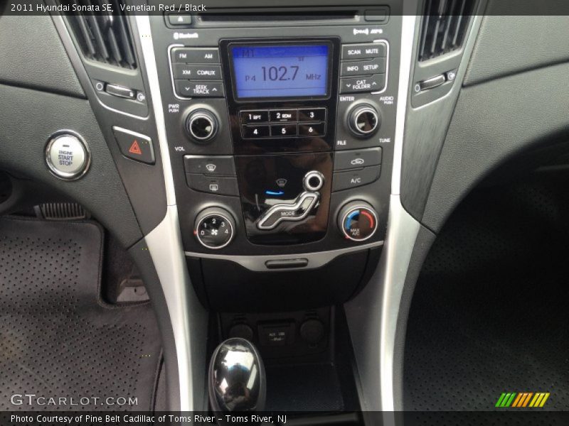 Venetian Red / Black 2011 Hyundai Sonata SE