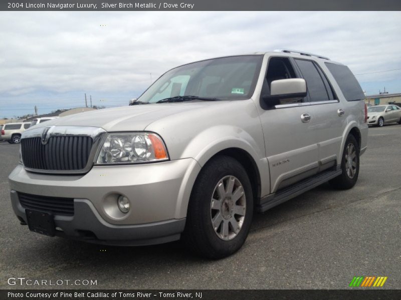 Silver Birch Metallic / Dove Grey 2004 Lincoln Navigator Luxury