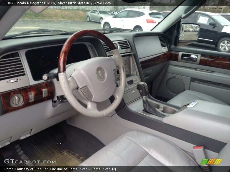 Silver Birch Metallic / Dove Grey 2004 Lincoln Navigator Luxury
