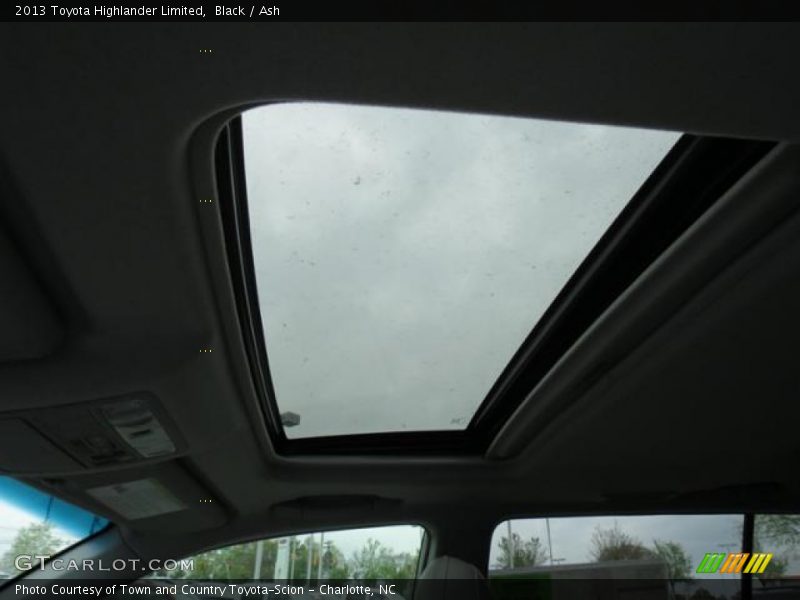 Black / Ash 2013 Toyota Highlander Limited