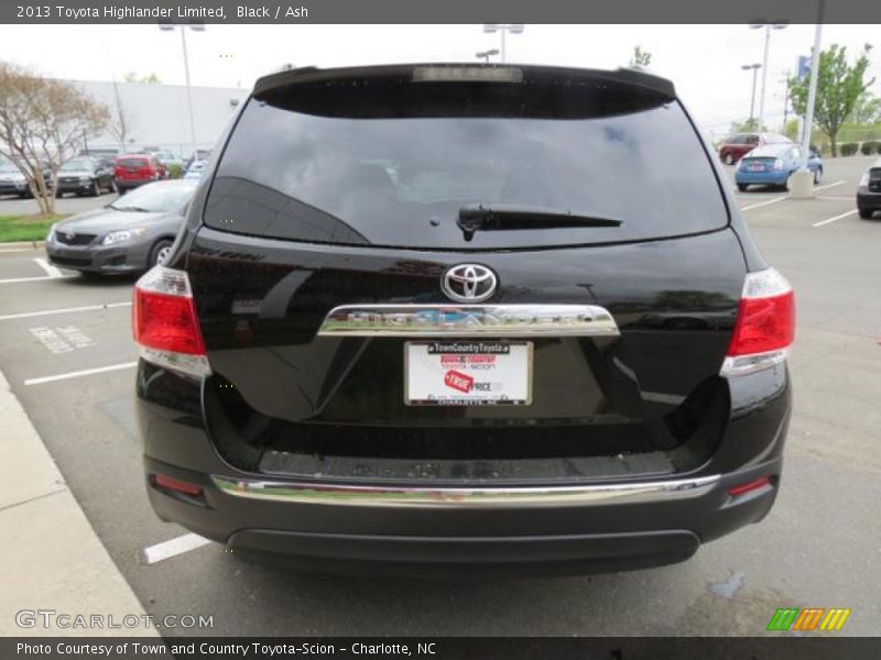 Black / Ash 2013 Toyota Highlander Limited