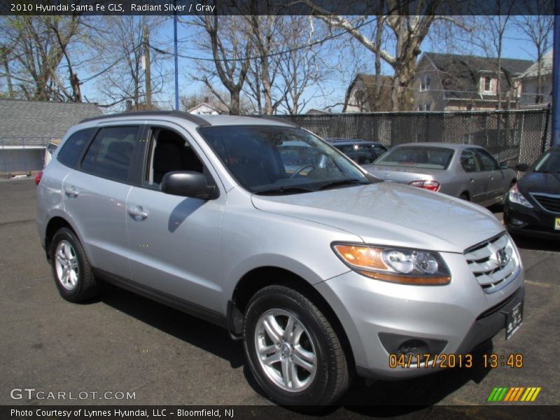 Radiant Silver / Gray 2010 Hyundai Santa Fe GLS