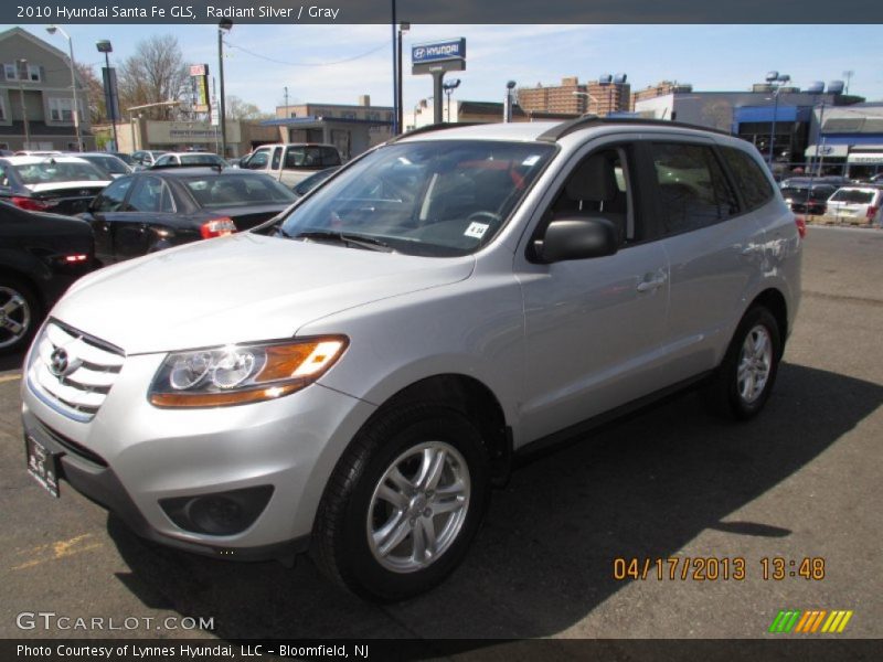 Radiant Silver / Gray 2010 Hyundai Santa Fe GLS