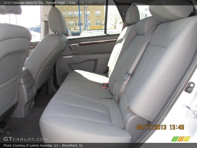 Radiant Silver / Gray 2010 Hyundai Santa Fe GLS