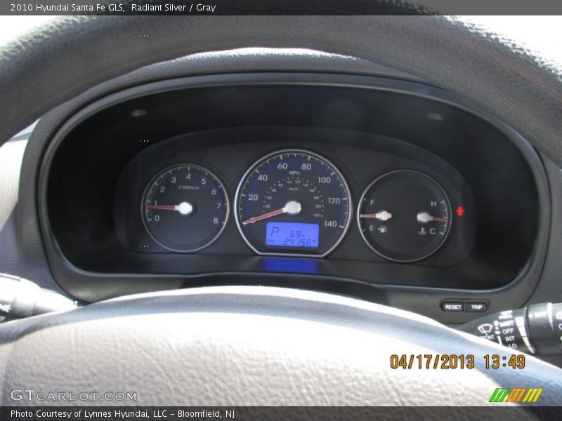 Radiant Silver / Gray 2010 Hyundai Santa Fe GLS
