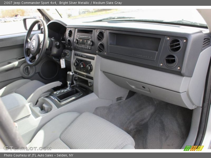Bright Silver Metallic / Medium Slate Gray 2007 Jeep Commander Sport 4x4