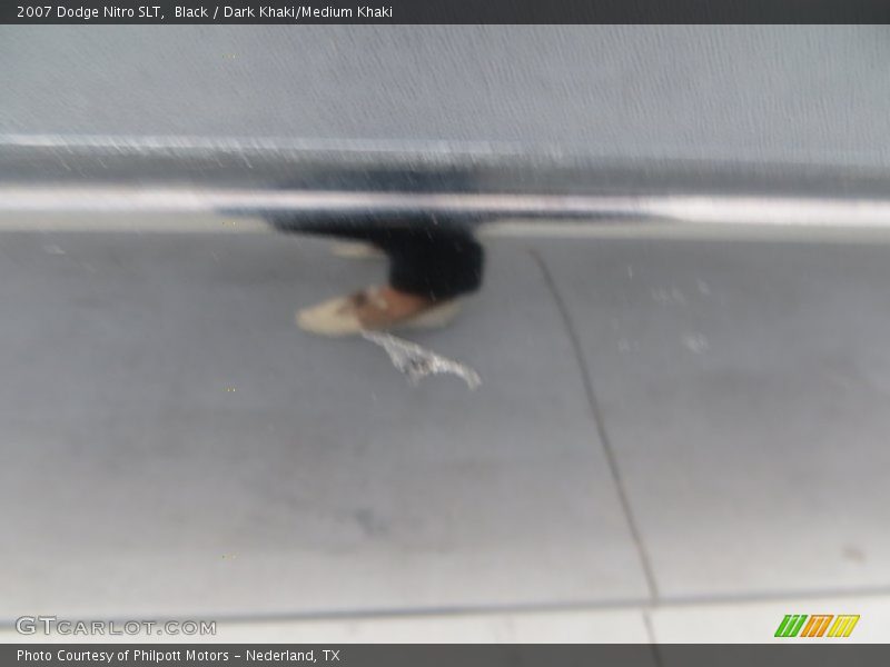 Black / Dark Khaki/Medium Khaki 2007 Dodge Nitro SLT