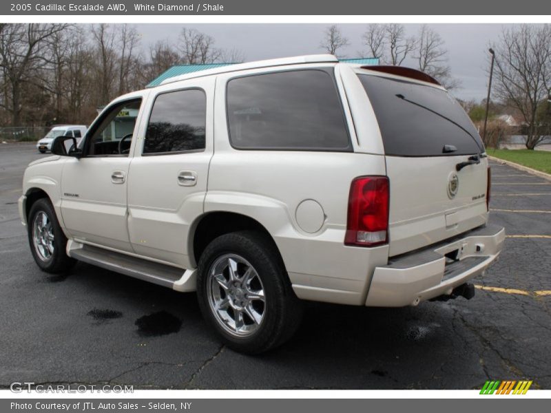  2005 Escalade AWD White Diamond