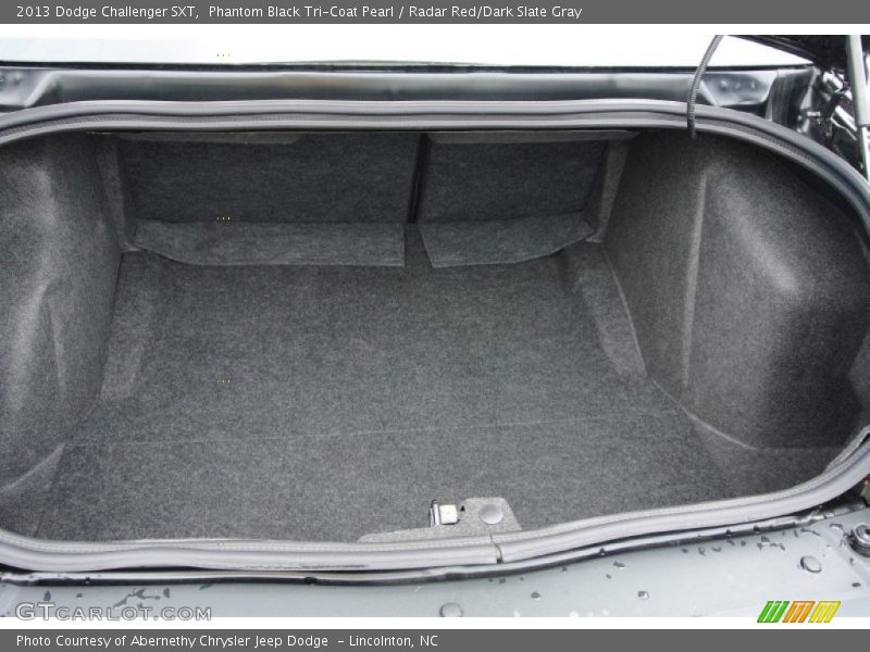 Phantom Black Tri-Coat Pearl / Radar Red/Dark Slate Gray 2013 Dodge Challenger SXT