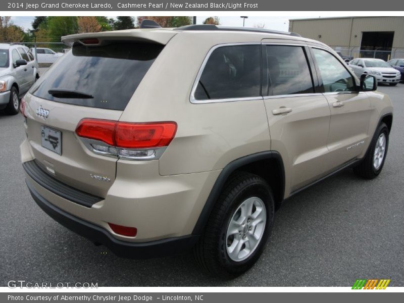 Cashmere Pearl / New Zealand Black/Light Frost 2014 Jeep Grand Cherokee Laredo