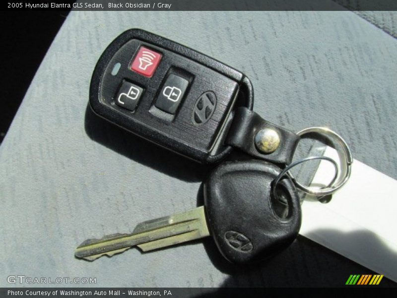 Black Obsidian / Gray 2005 Hyundai Elantra GLS Sedan