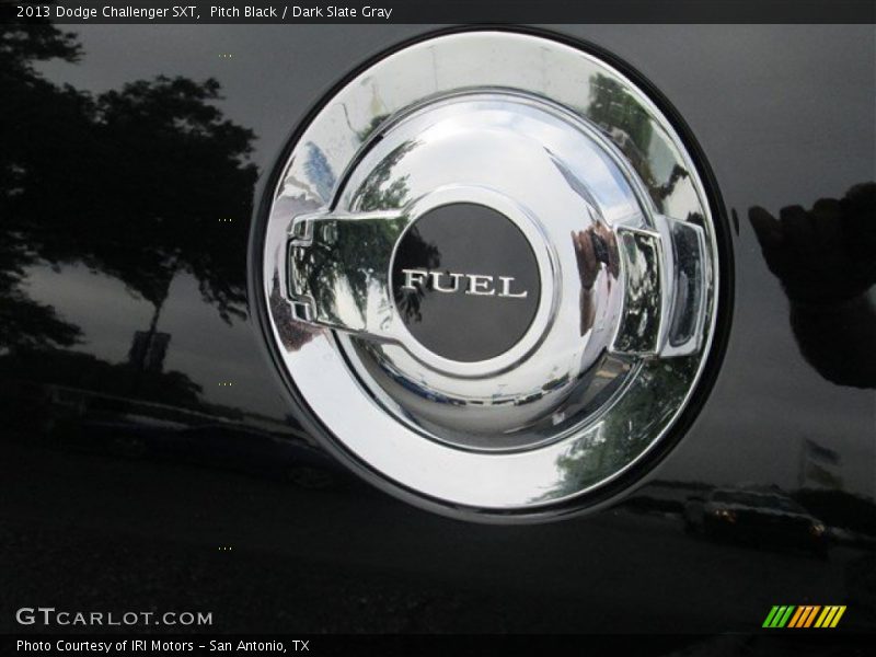 Pitch Black / Dark Slate Gray 2013 Dodge Challenger SXT