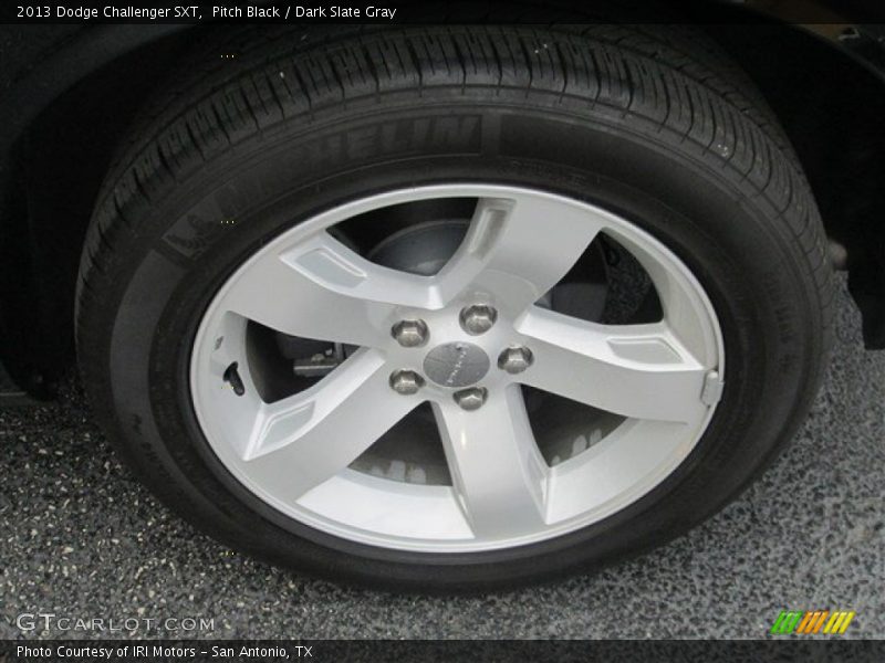 Pitch Black / Dark Slate Gray 2013 Dodge Challenger SXT