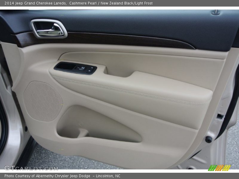 Cashmere Pearl / New Zealand Black/Light Frost 2014 Jeep Grand Cherokee Laredo