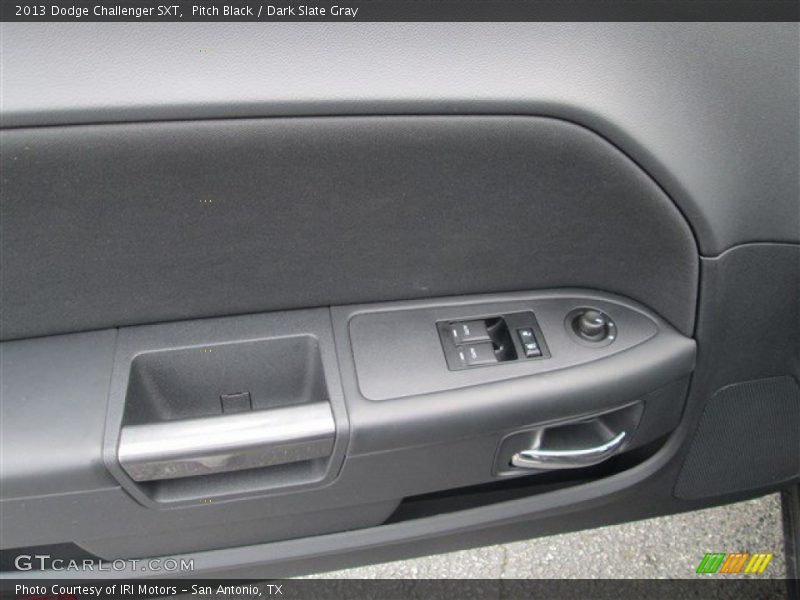 Pitch Black / Dark Slate Gray 2013 Dodge Challenger SXT