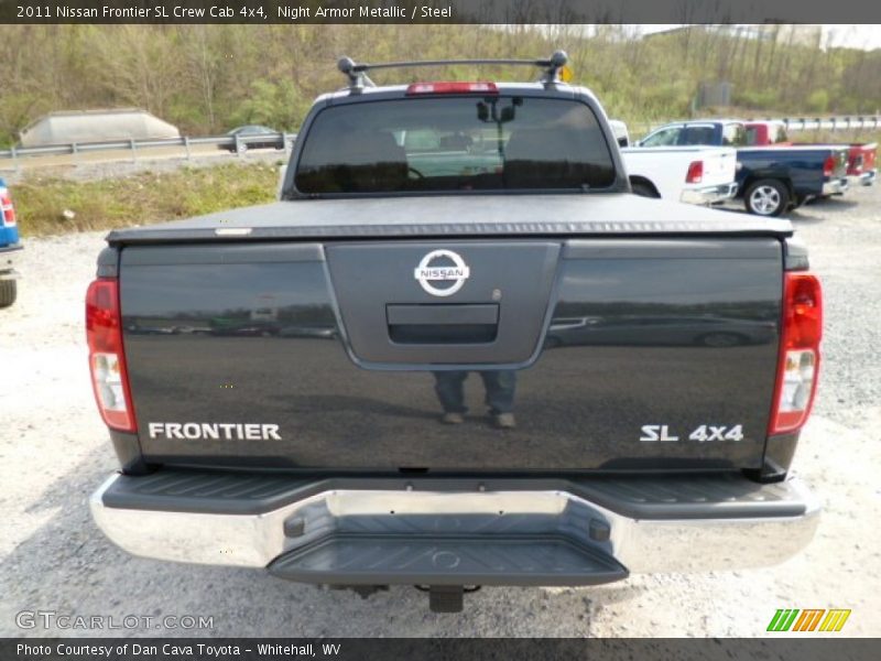 Night Armor Metallic / Steel 2011 Nissan Frontier SL Crew Cab 4x4
