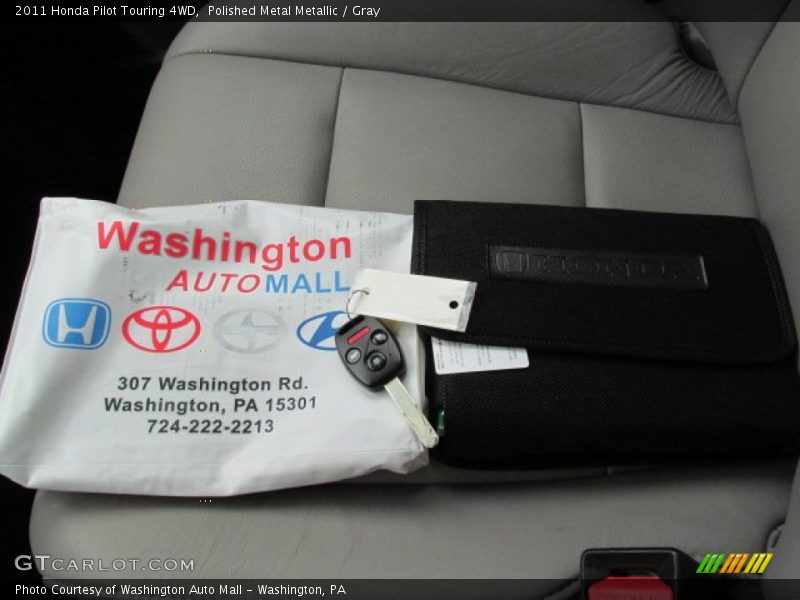 Polished Metal Metallic / Gray 2011 Honda Pilot Touring 4WD