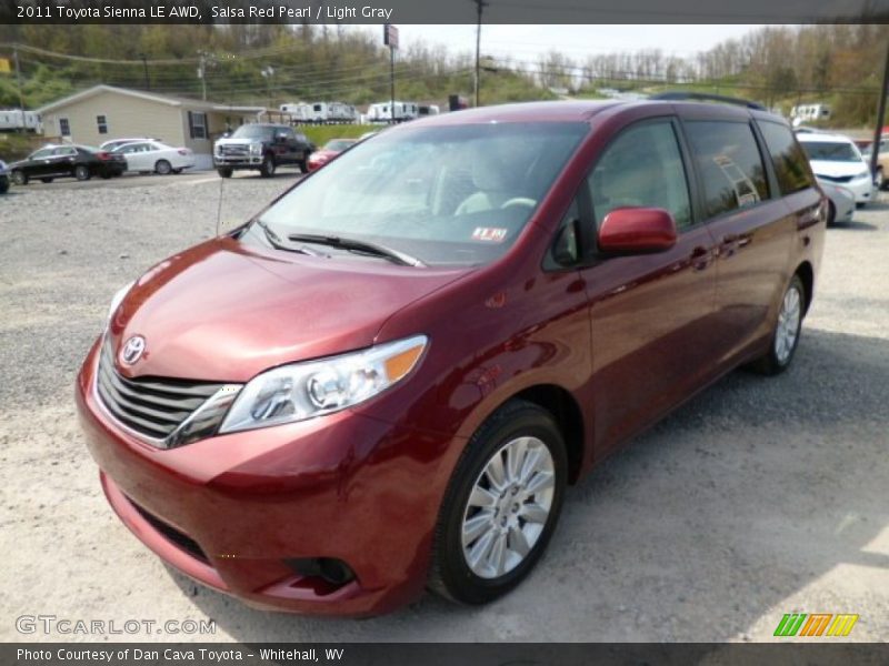 Front 3/4 View of 2011 Sienna LE AWD