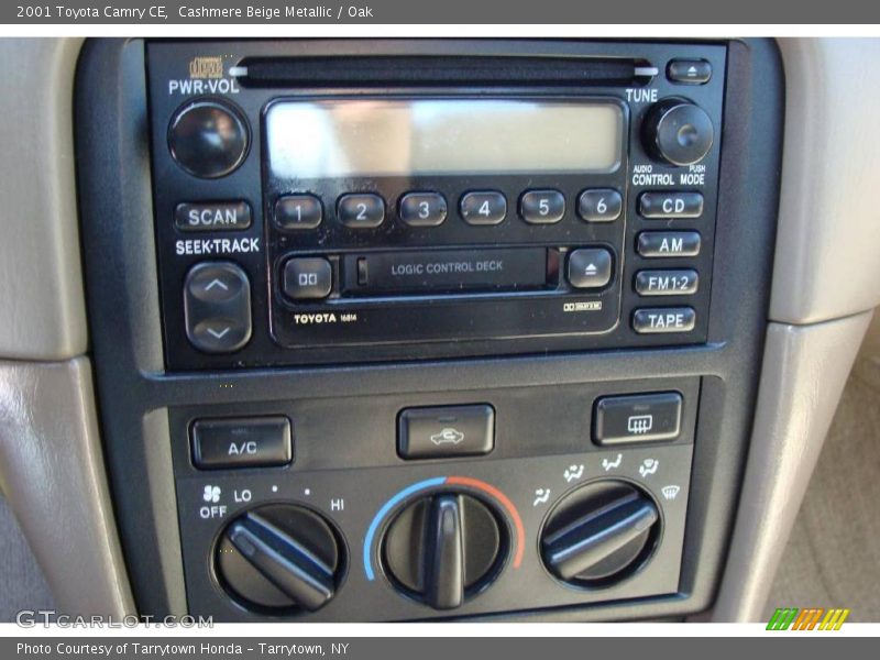 Cashmere Beige Metallic / Oak 2001 Toyota Camry CE