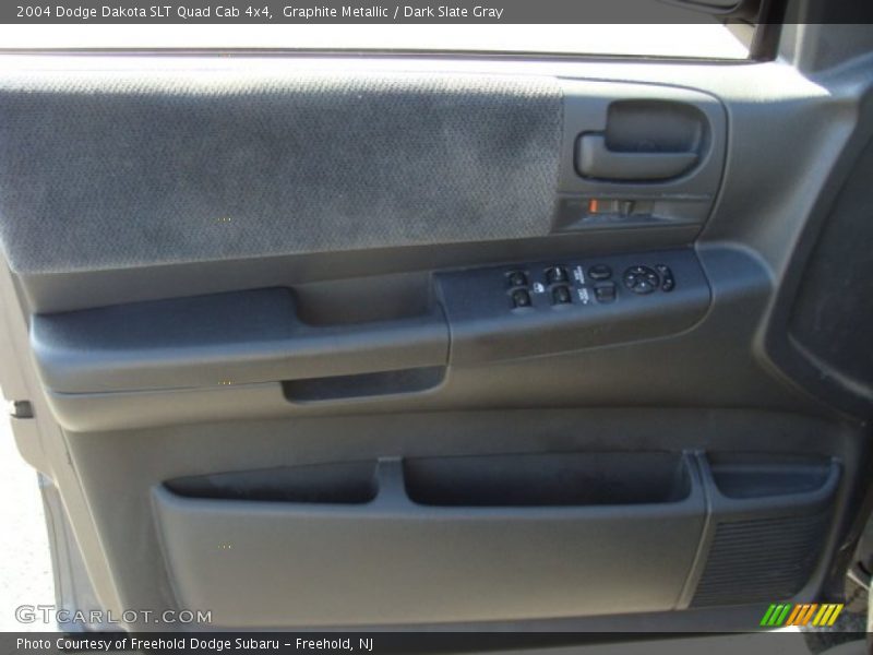 Graphite Metallic / Dark Slate Gray 2004 Dodge Dakota SLT Quad Cab 4x4