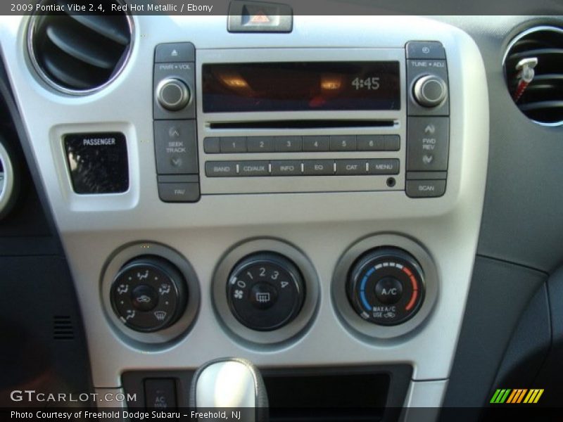 Red Hot Metallic / Ebony 2009 Pontiac Vibe 2.4